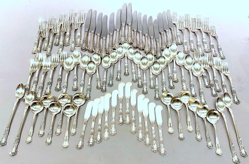 Gorham Buttercup Pattern Sterling Flatware Service (1 of 11)