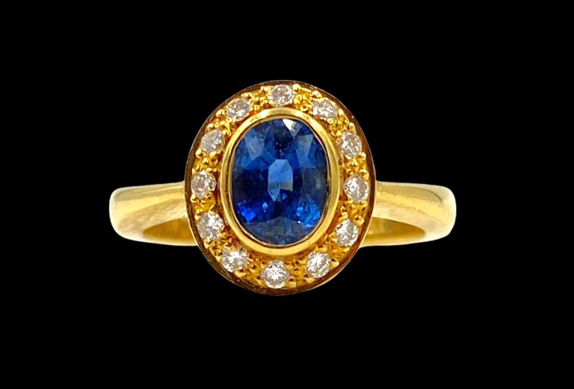 Craig Drake Oval Sapphire and Diamond Ring (1 of 5)