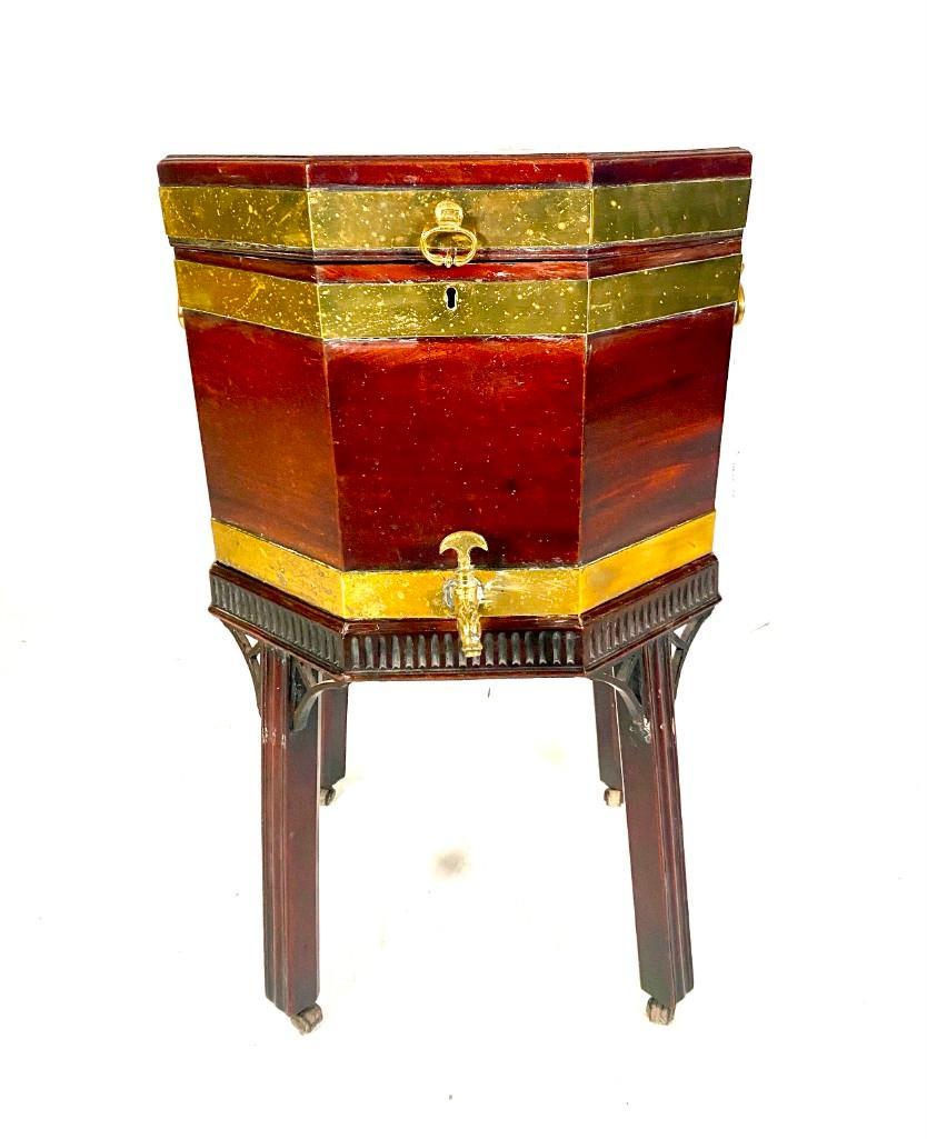 Georgian Mahogany Cellarette on Stand, 18thc. (1 of 11)