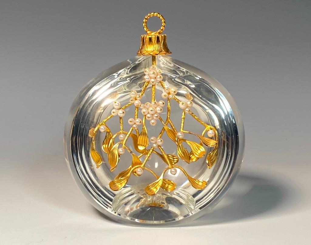 Steuben Mistletoe Ornament In Box (1 of 10)