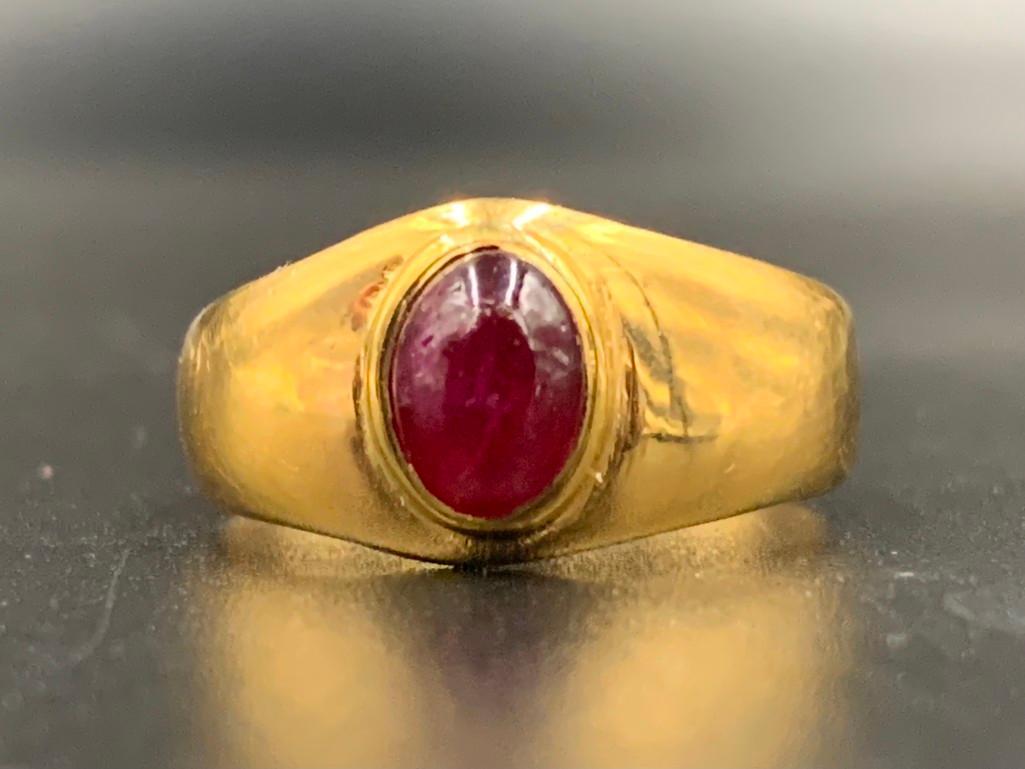 Indian 22K Yellow Gold and Ruby Ring (1 of 5)