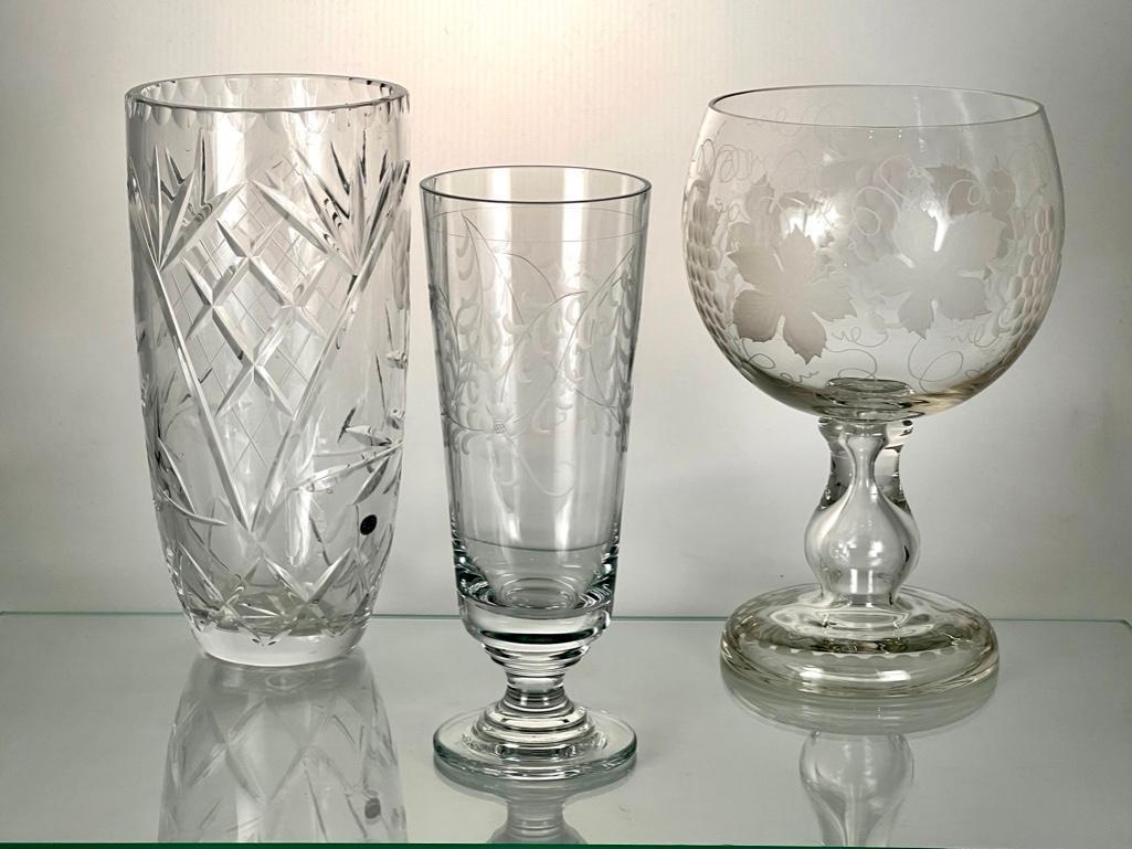 Three Assorted Pieces of Engraved Glass (1 of 20)