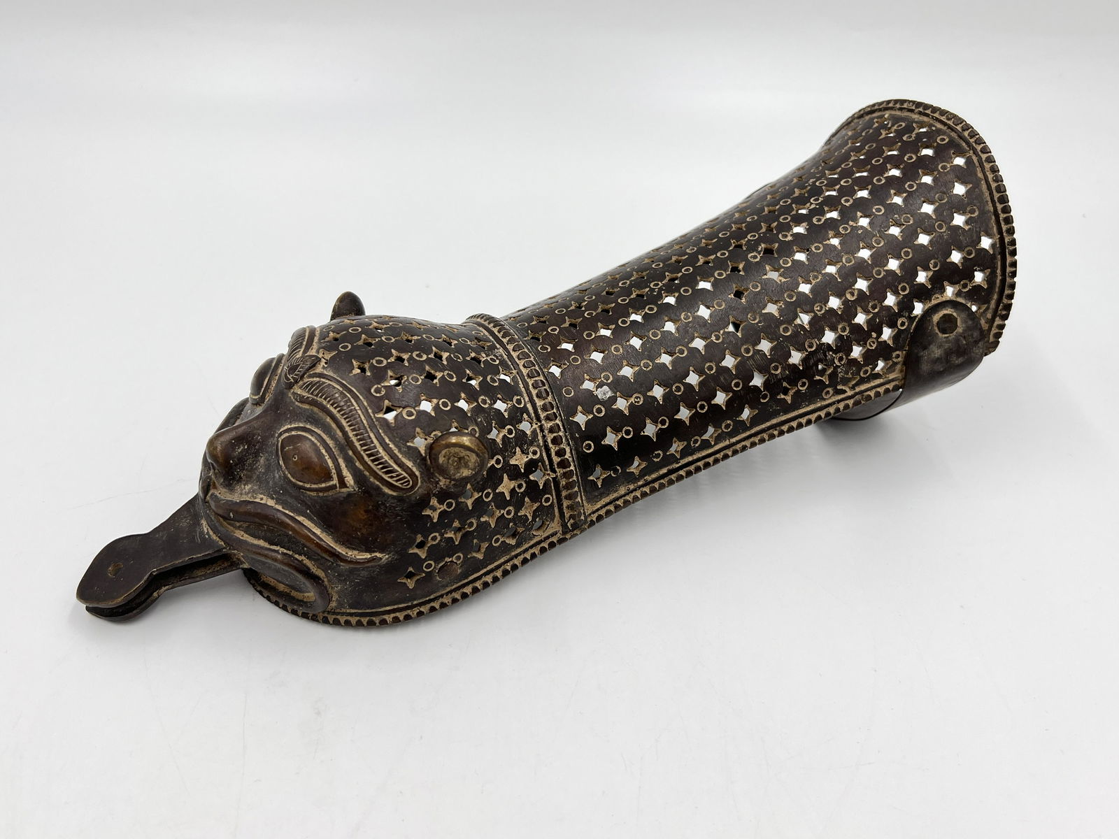Indian Bronze Pata Hilt (1 of 12)