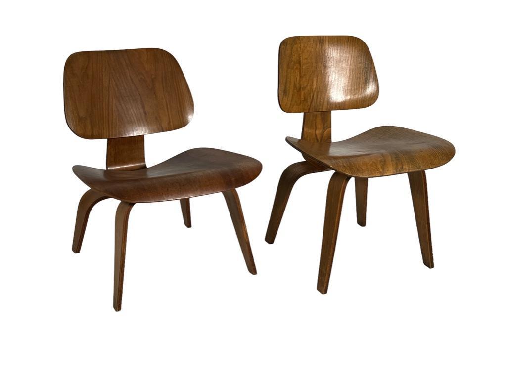 Two Eames Plywood Chairs, LCW and DCW (1 of 19)