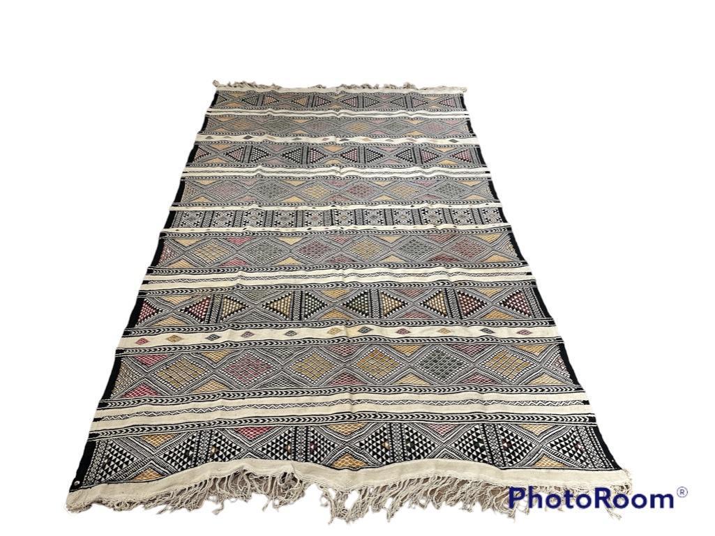 Moroccan Kilim Wool Carpet 9'8 x 5'10 (1 of 6)
