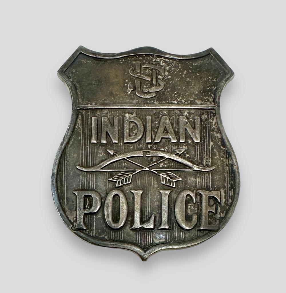 Sterling US Indian Police Badge (1 of 3)