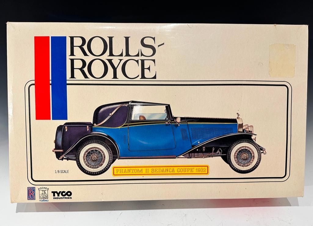 Pocher D'Italia Rolls Royce Phantom II Sedanca Coupe Model Kit (1 of 16)