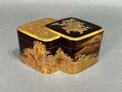 Fine Japanese Lacquer Incense Box, Kobako, 18thc.: Fine Double Lozenge shaped Japanese Lacquer Incense Box (kobako), probably 18th century in date, is an exquisite example of Japanese lacquer artistry. The shape is a double-lozenge; a single tray is i