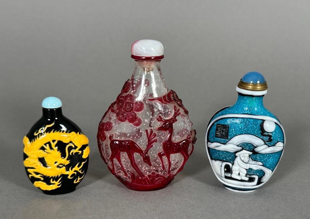 Three Chinese Peking Glass Snuff Bottles (1 of 3)