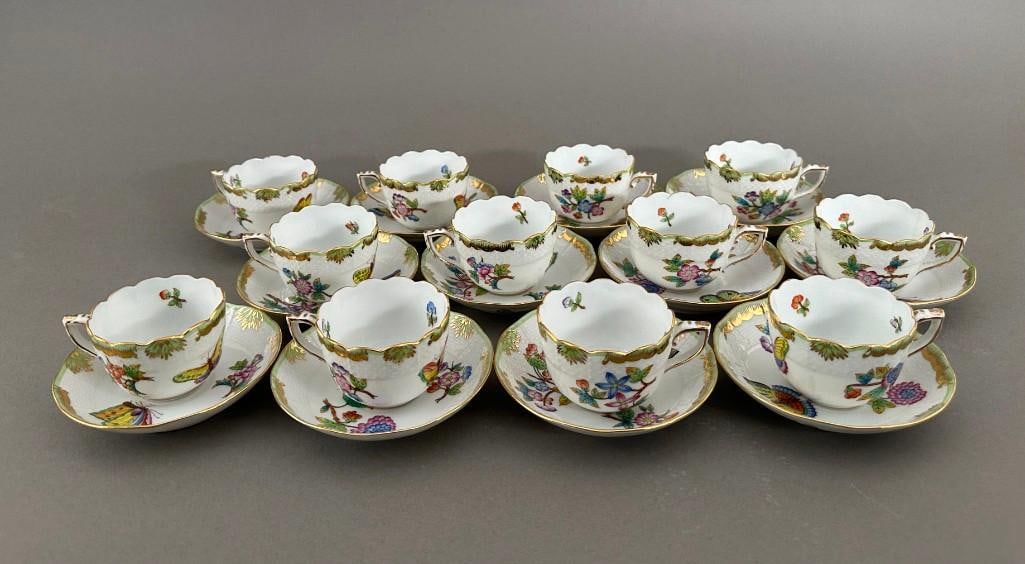 Twelve Herend Queen Victoria Green Demitasse Cups and Saucers (1 of 10)