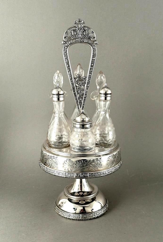 Victorian Meriden Silverplate Cruet Stand with Engraved Bottles (1 of 8)