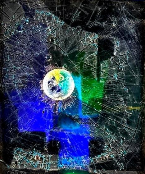 Edris Eckhardt Light Box "Programed for Infinity" (1 of 14)