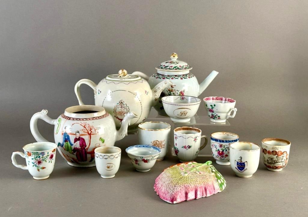 Assorted Lot of Chinese Export and Armorial Porcelain (1 of 19)