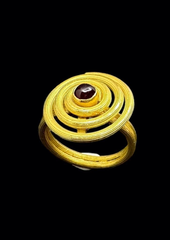 22K Gold and Ruby Ring (1 of 7)