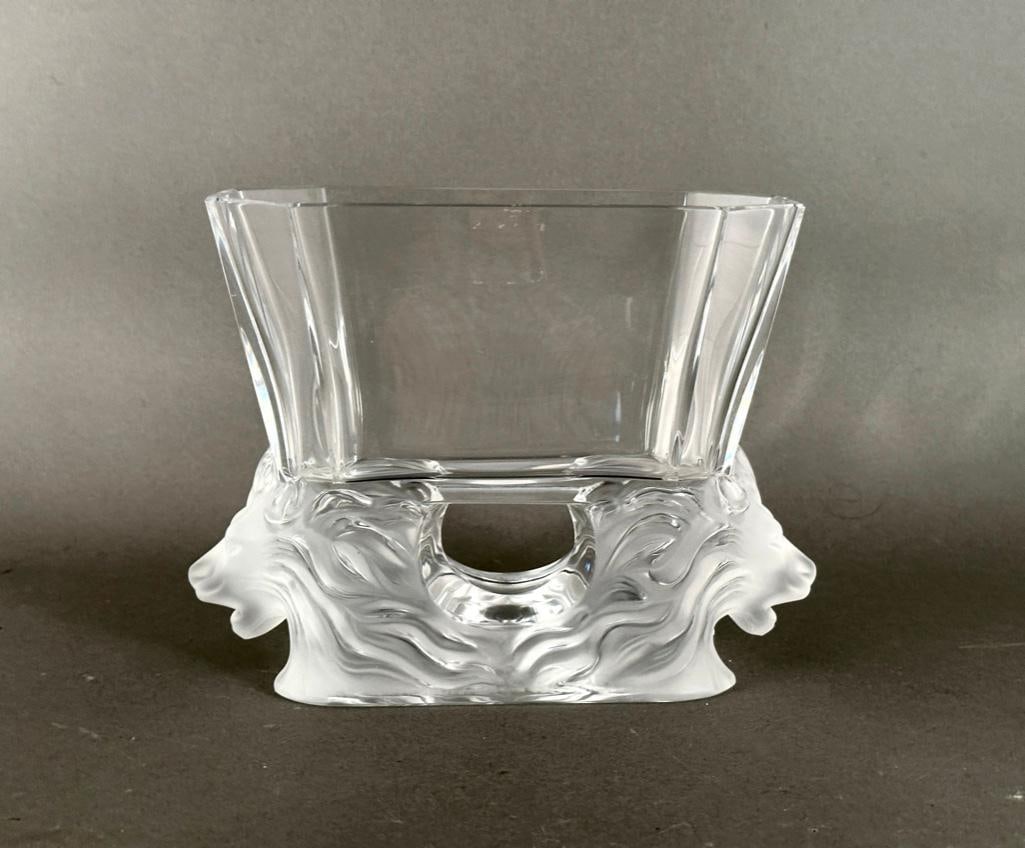 Lalique Crystal Venise Lion Vase (1 of 8)
