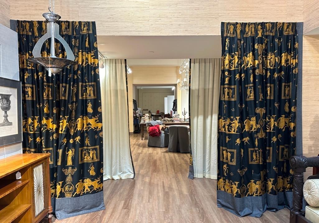 Four Patterson-Piazza Printed Chintz Drapery Panels (1 of 11)