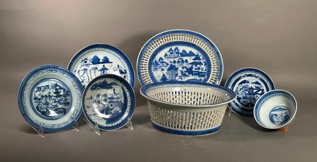 Chinese Canton Blue and White Chestnut Basket and Assorted Other Pieces (1 of 8)