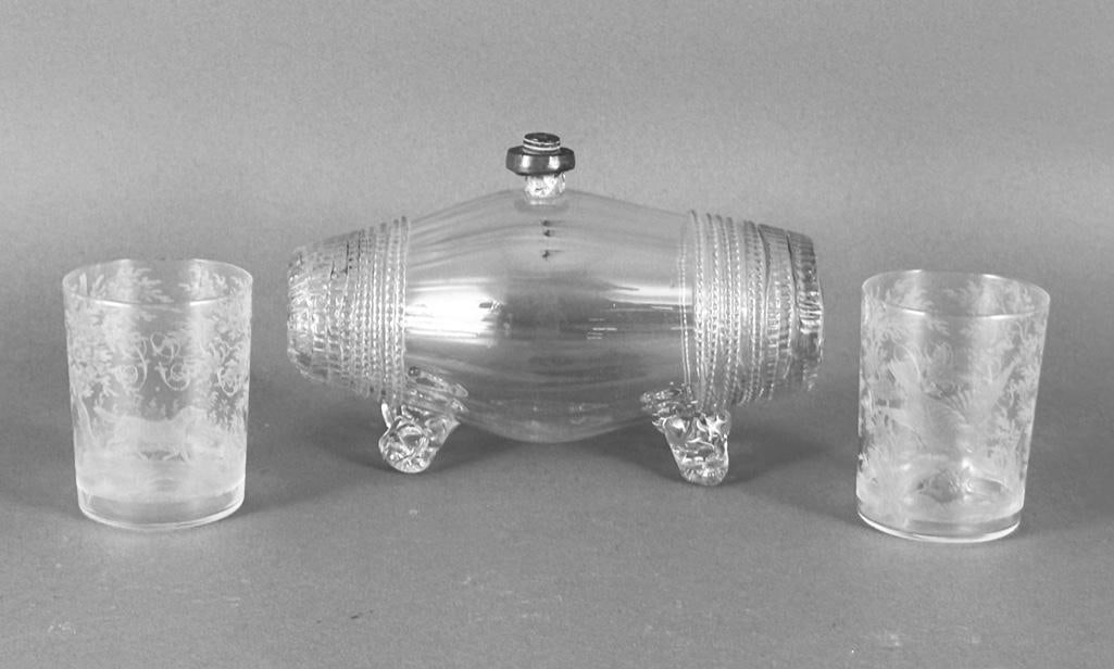 Hand Blown Glass Whiskey Barrel and Two Engraved Glass Tumblers (1 of 14)