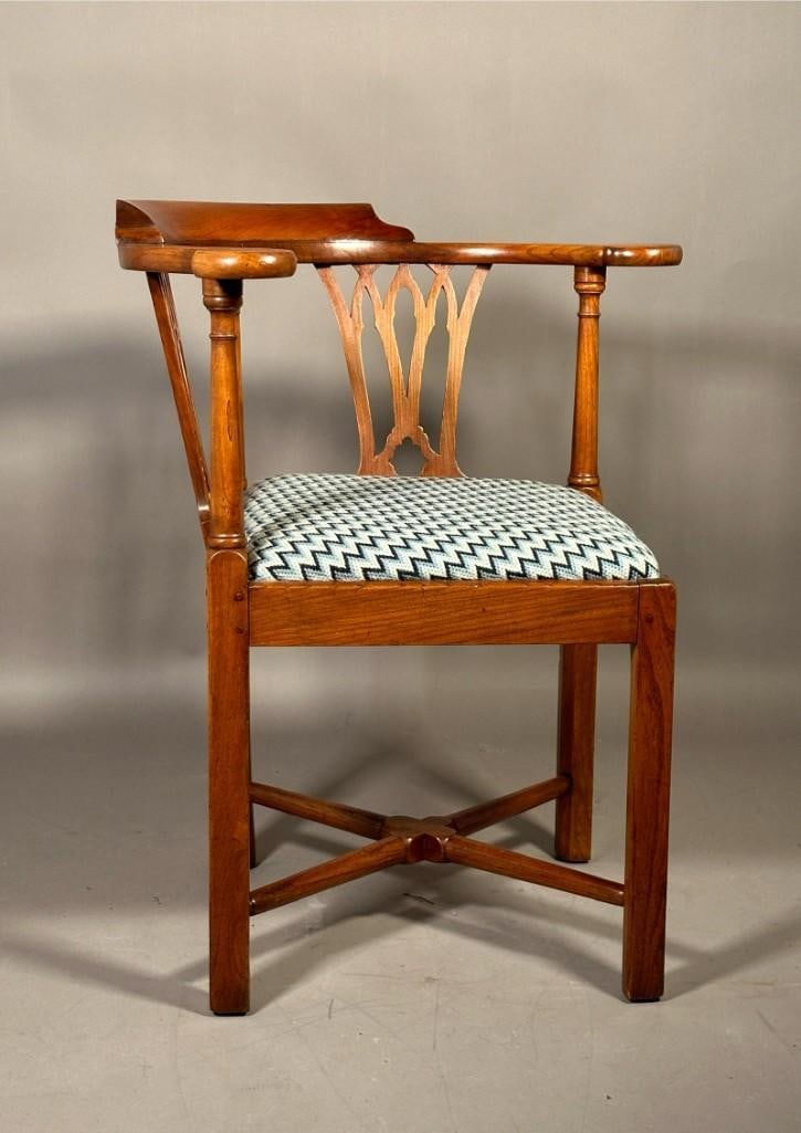 American Chippendale Cherry Corner Chair (1 of 8)