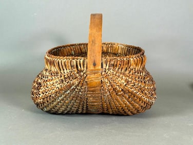 Antique Woven Buttocks Basket