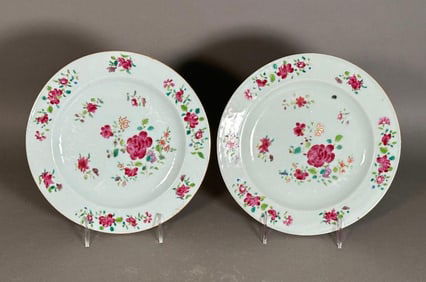 Pair of Chinese Export Porcelain Plates