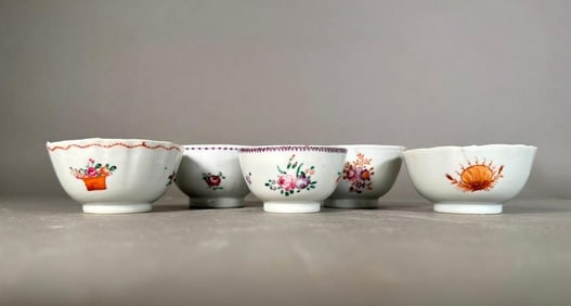 Five Chinese Export Porcelain Teabowls