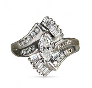 Retro Vintage 14K White Gold and  Diamond Ring
