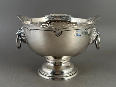 Walker & Hall Sheffield Silver Plate Footed Bowl