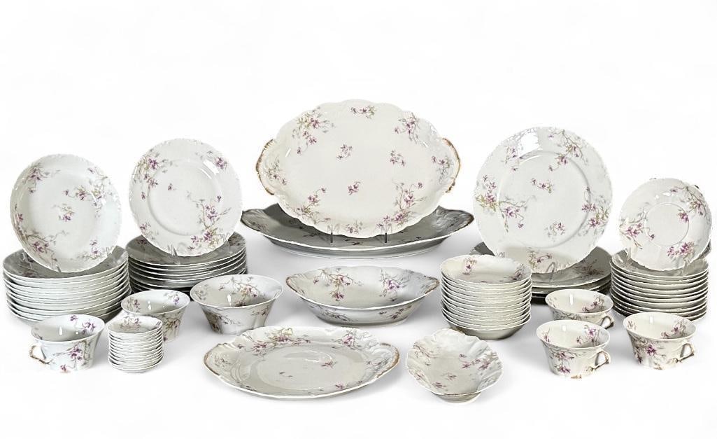 Theodore Haviland Limoges Violet Pattern Dinner Service (1 of 7)