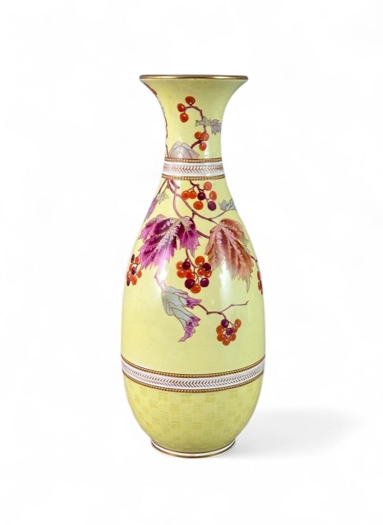 Wedgwood Etruria Vase, ca. 1891-1910 (1 of 10)