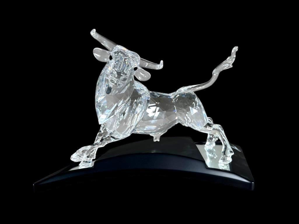 Swarovski Crystal Bull by Adi Stocker (1 of 11)