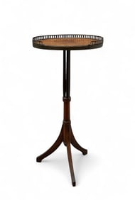 Small Oval Candle Table