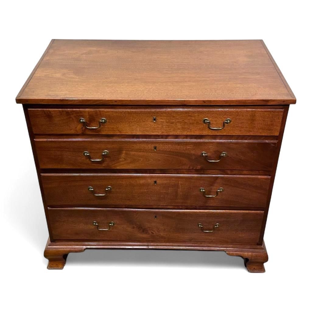 Antique Chest of Drawers (1 of 12)
