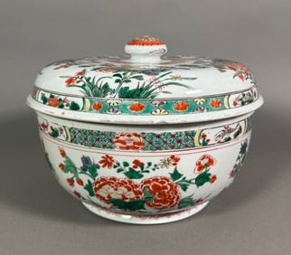 Chinese Famille Verte Porcelain Tureen and Cover, Qing Dynasty