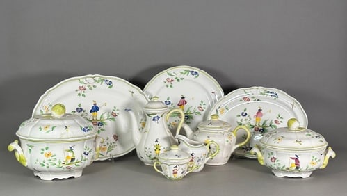Moustiers by Longchamp Faience Dinner Service