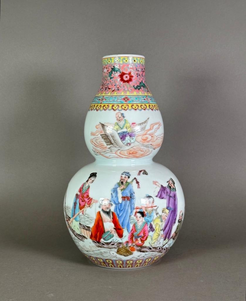 Chinese Porcelain Huluping Vase, Seven Immortals Vase, Jingdezhen Seal-Mark (1 of 10)
