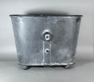 Classical Style Oval Metal Planter