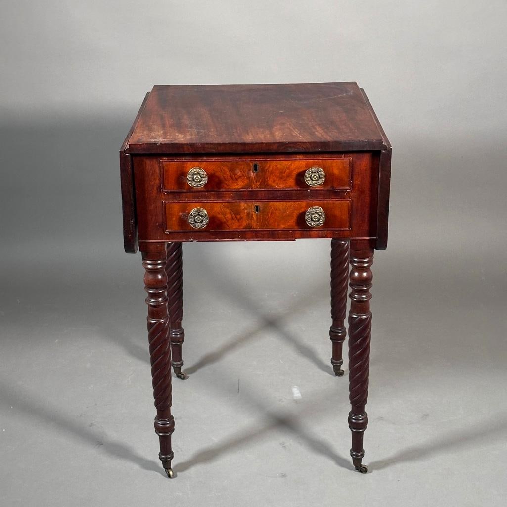 American Sheraton Mahogany Drop Leaf Stand, c.1800 (1 of 10)