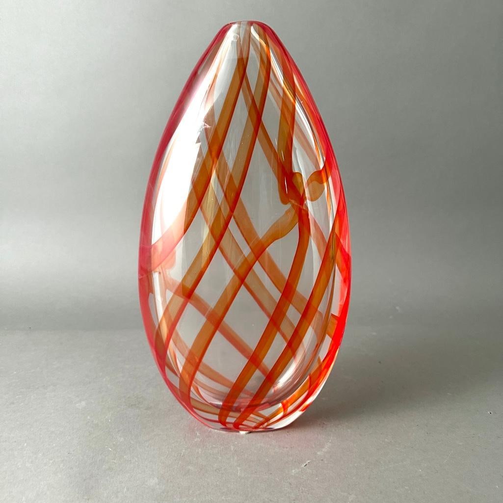 Segsuso Murano "Suez Echo" Blown Glass Vase: Segsuso "Suez Echo" Blown Glass Vase, ovoid form in clear glass with pulled and trailed canes shading from red to orange. Etched signature to base. Limited edition of 100. Dimensions: 12.5 in