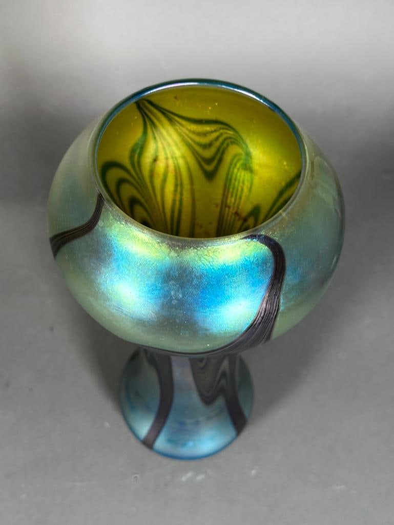 Lundberg Studios Pulled Feather Favrille Glass Vase - 5