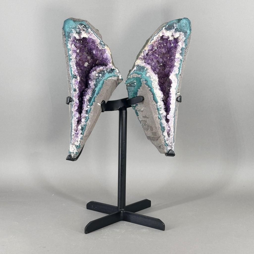 Smaller Amethyst Angel Wings on Fitted Stand (1 of 19)