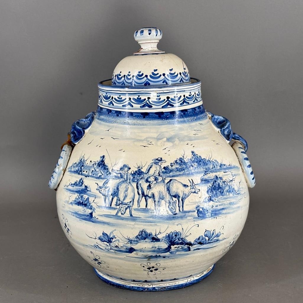 Italian Tin Glazed Faience Large Covered Jar (1 of 8)