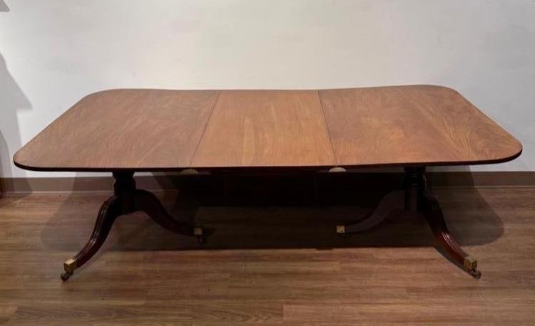 English Georgian Mahogany Dining Table, 18thc. (1 of 8)