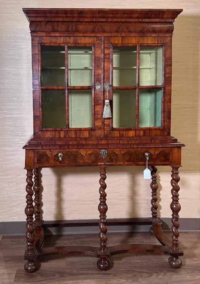 Dutch William and Mary Oyster Veneer Cabinet on Stand, late 17thc. (1 of 18)