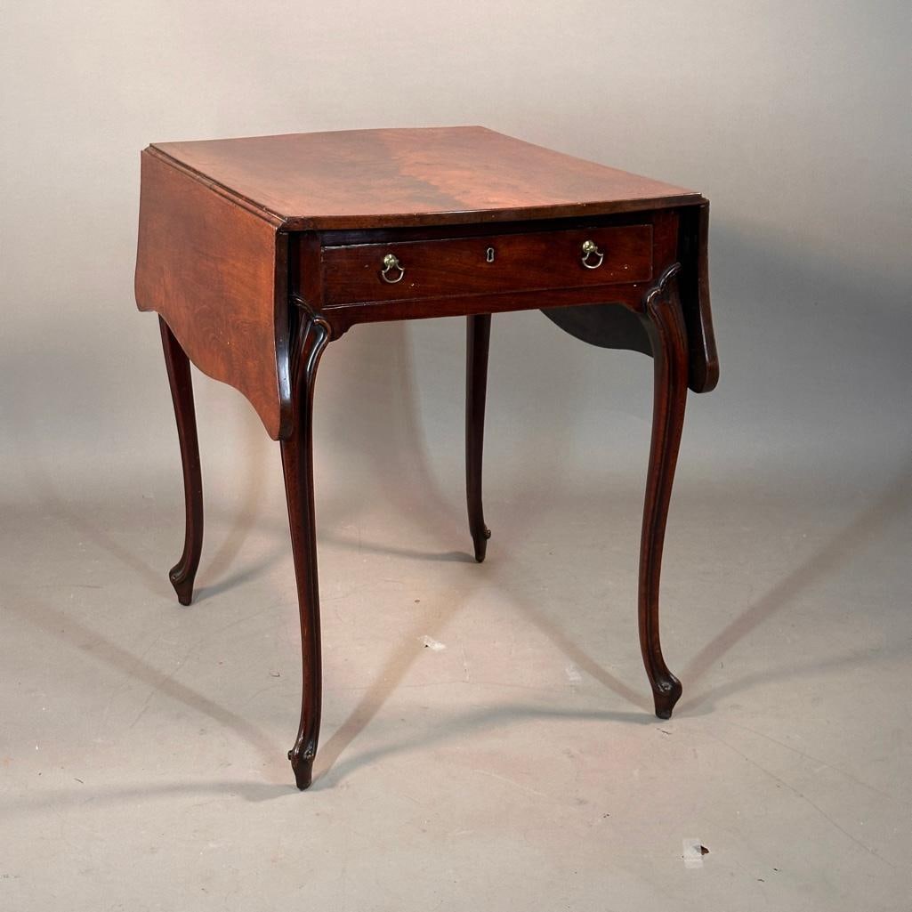English George III Mahogany Pembroke Table, 18thc. (1 of 10)