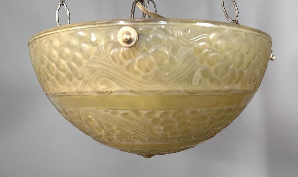 Lalique St. Vincent Molded and Frosted Glass Plaffonier Chandelier, c.1920-30 (1 of 5)