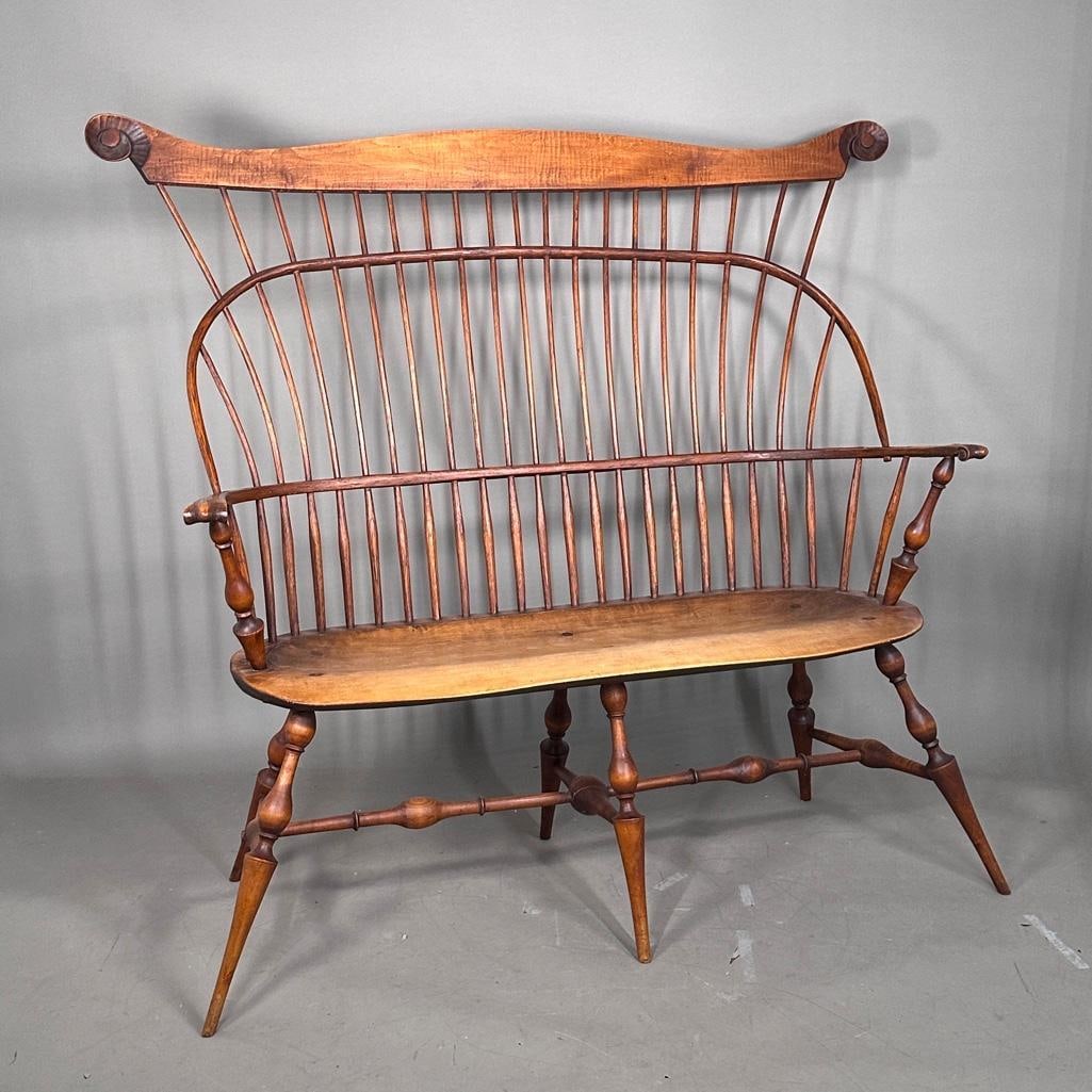 Joe Graham, Jefferson, Ohio, Hand Made Comb Back Windsor Settee, 1993 (1 of 12)