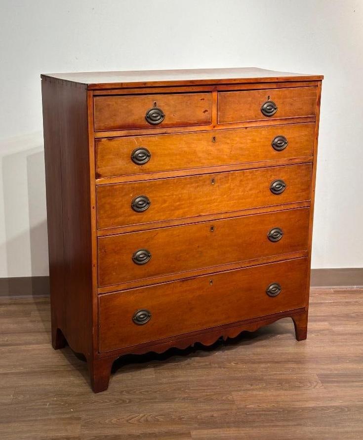 American Federal Style Chest of Drawers (1 of 17)