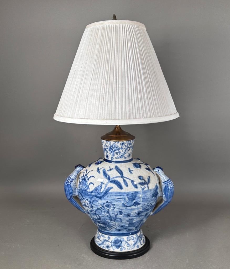 Blue and White Porcelain Table Lamp (1 of 10)