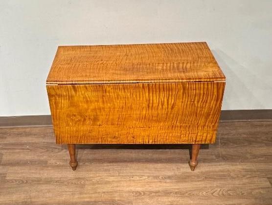 Antique Tiger Maple Drop Leaf Table - 2